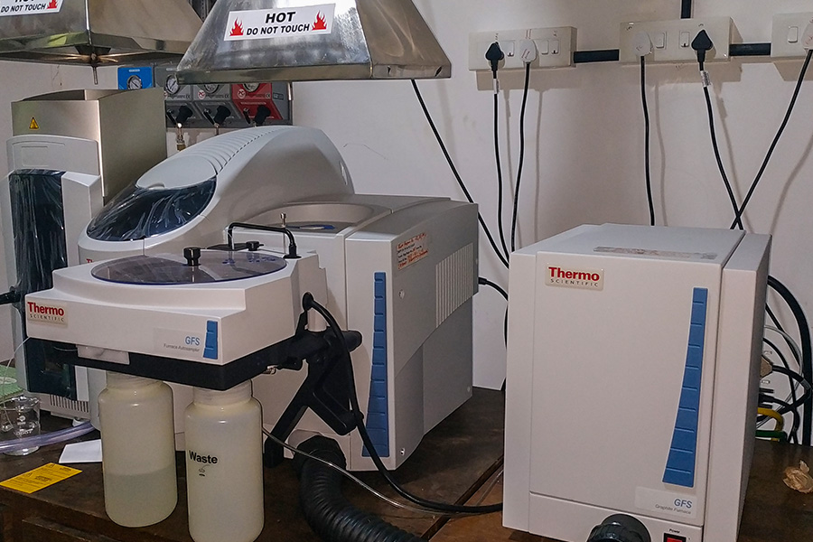Atomic Adsorption Spectrometer